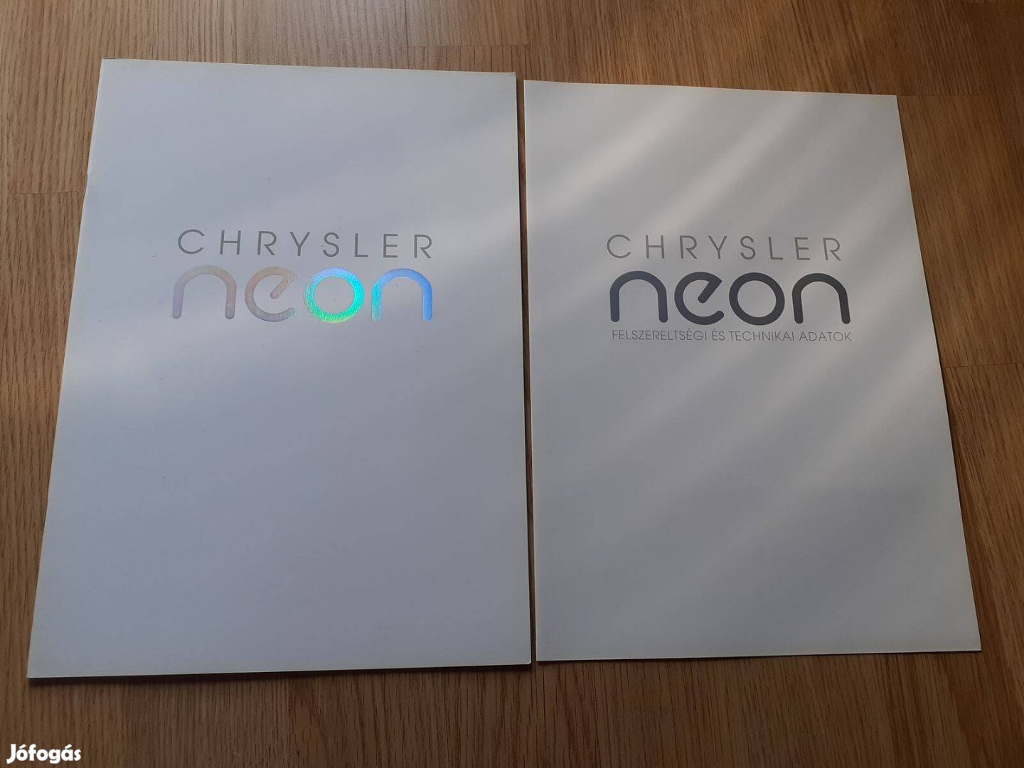 Chrysler Neon prospektus + technikai adatok - 1995, magyar nyelvű