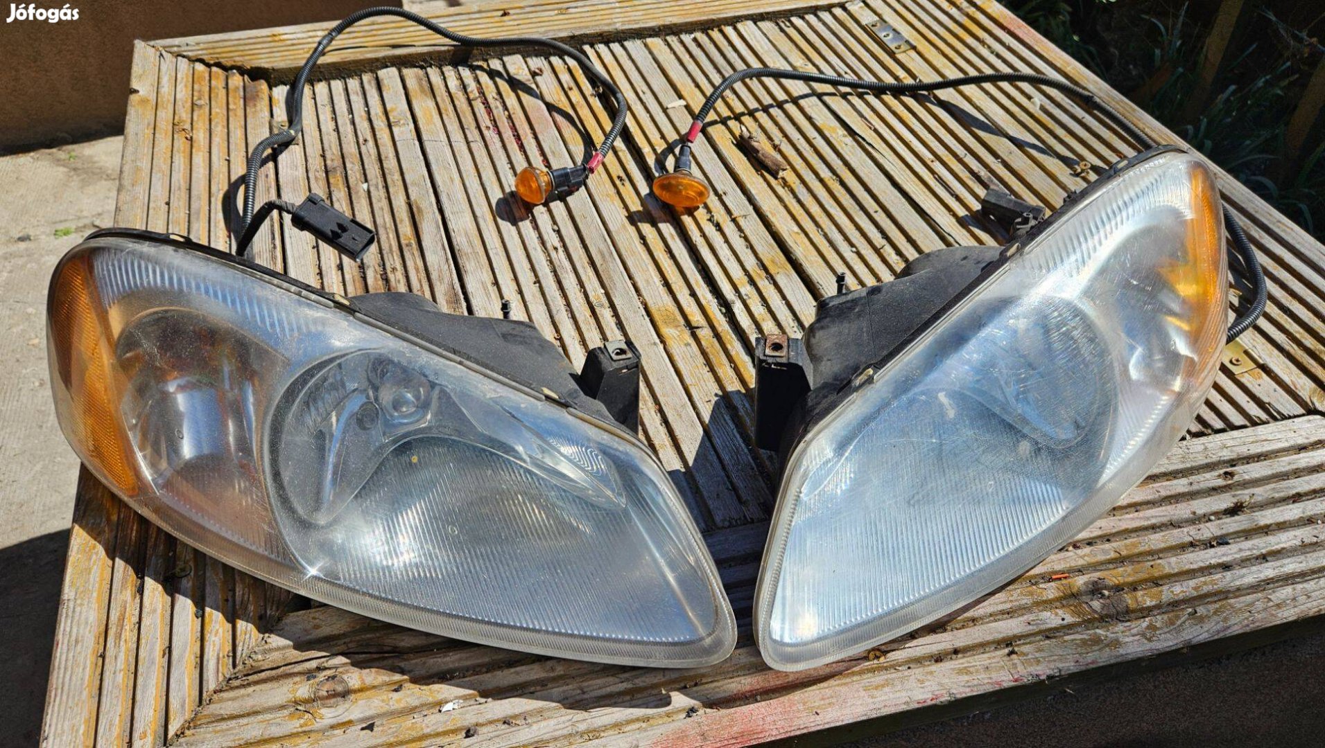 Chrysler Sebring első lámpák