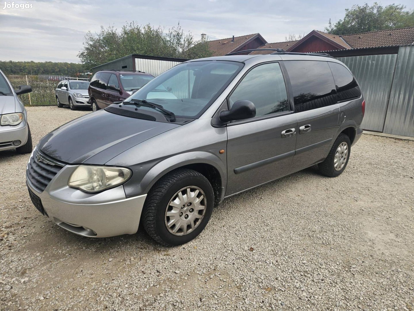 Chrysler Voyager 2.5 CRD SE (7 személyes )