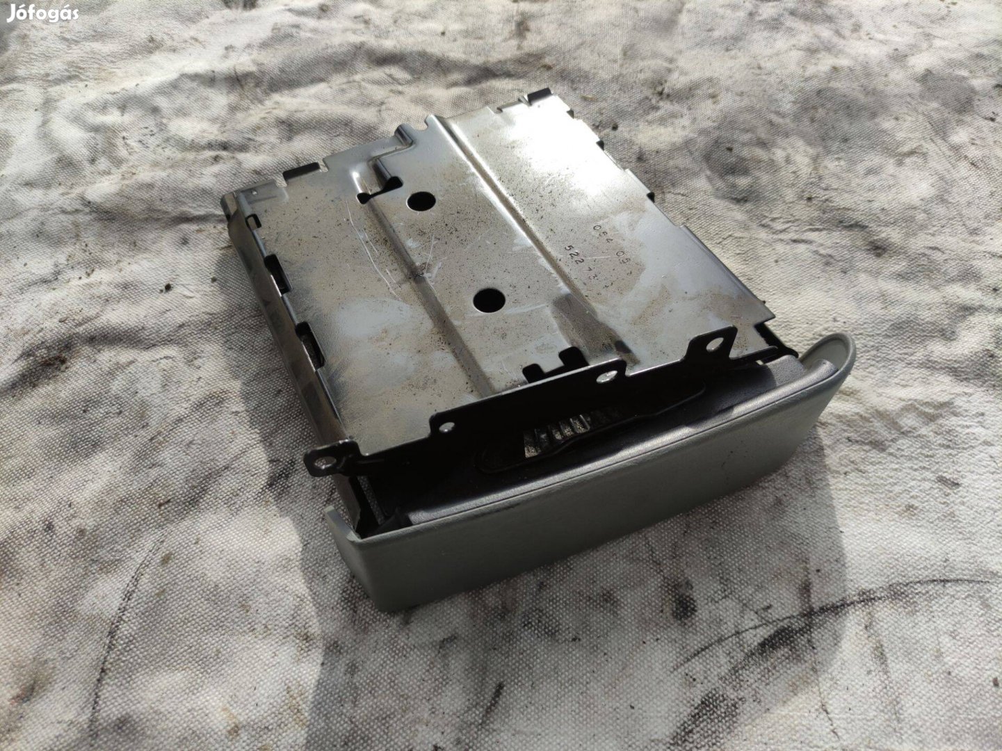 Chrysler Voyager IV 2003-07 pohártartó