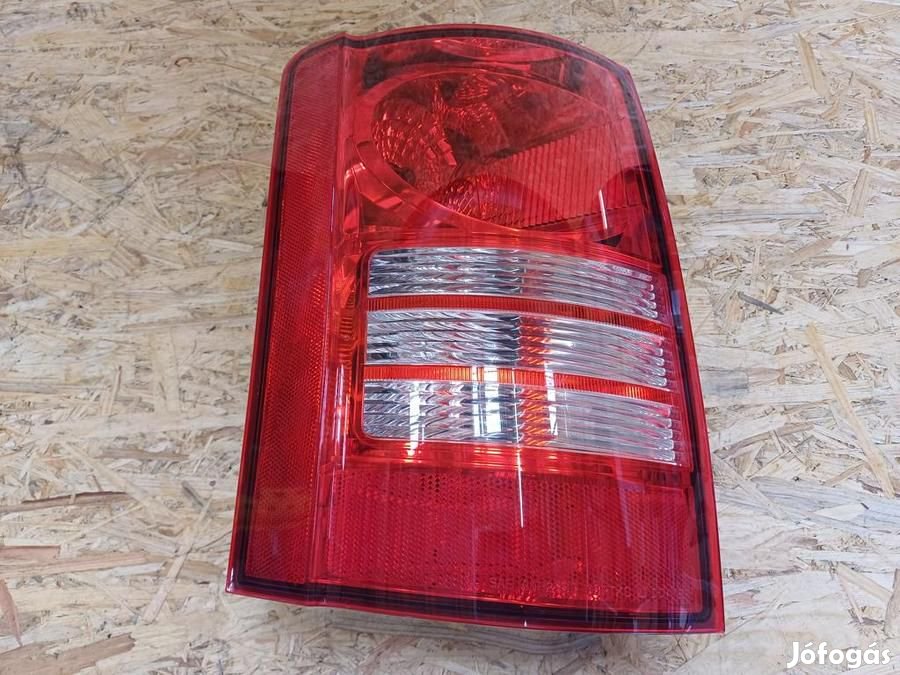 Chrysler Voyager  (2002-2008) Bal Hátsó Lámpa Új