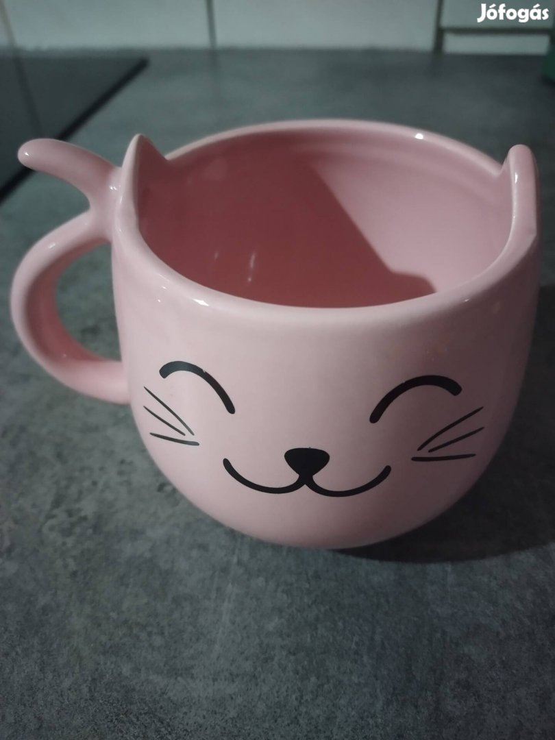 Cicás porcelán bögre