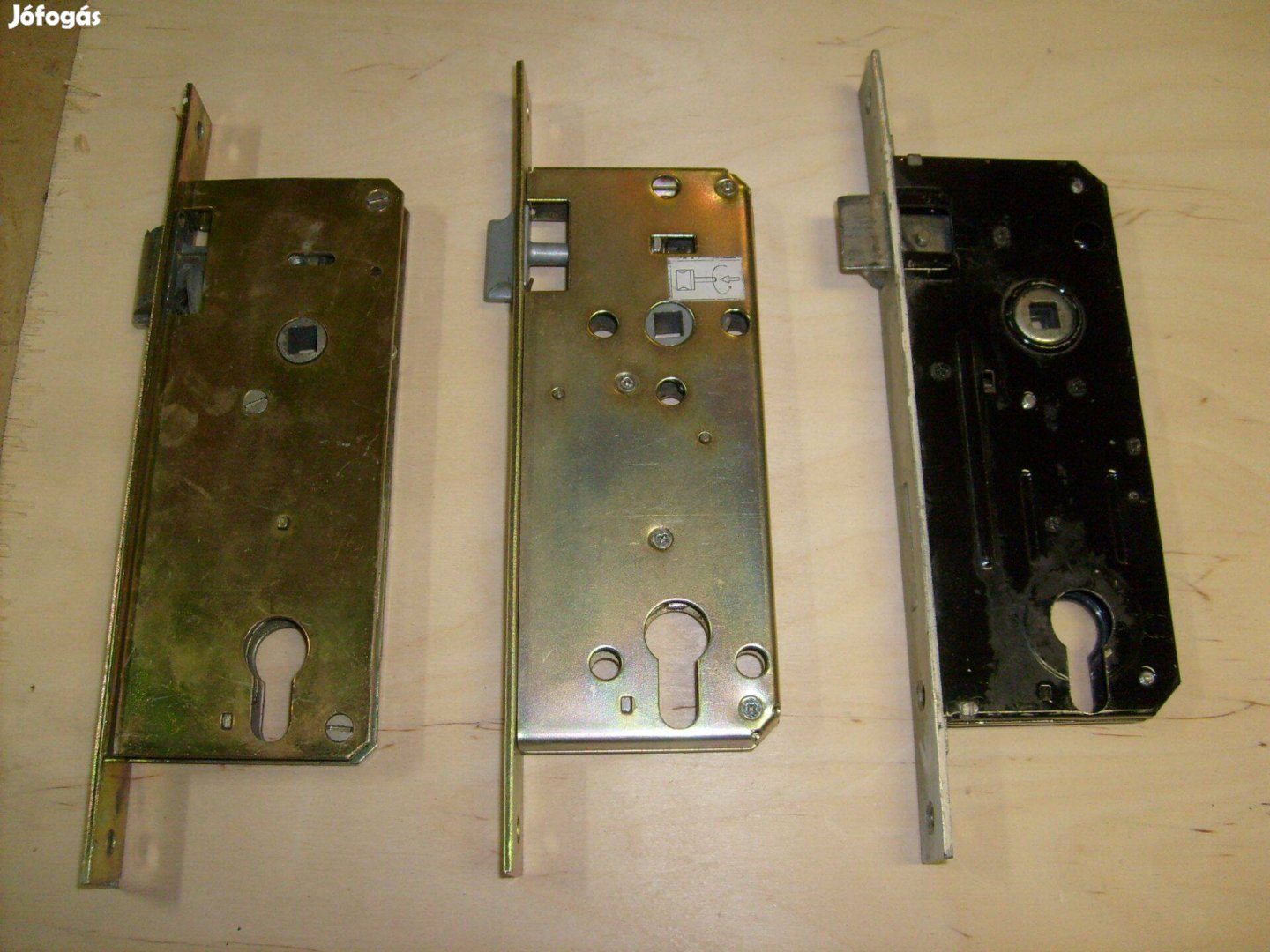 Cilinderes ajtózárak