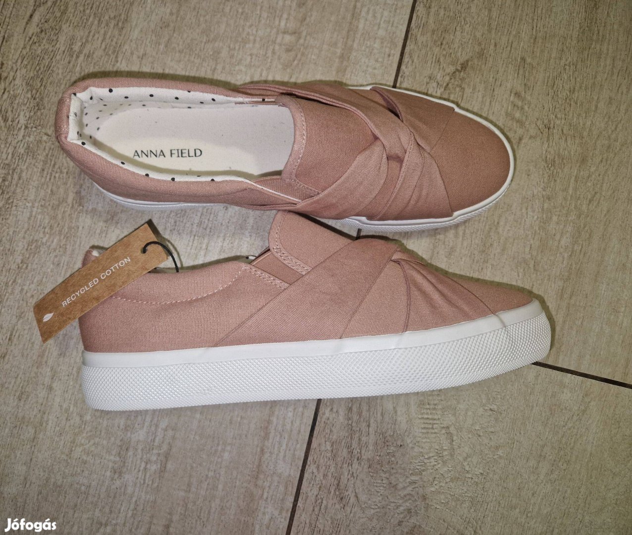 Címkés Anna Field 40 belebújós cipő