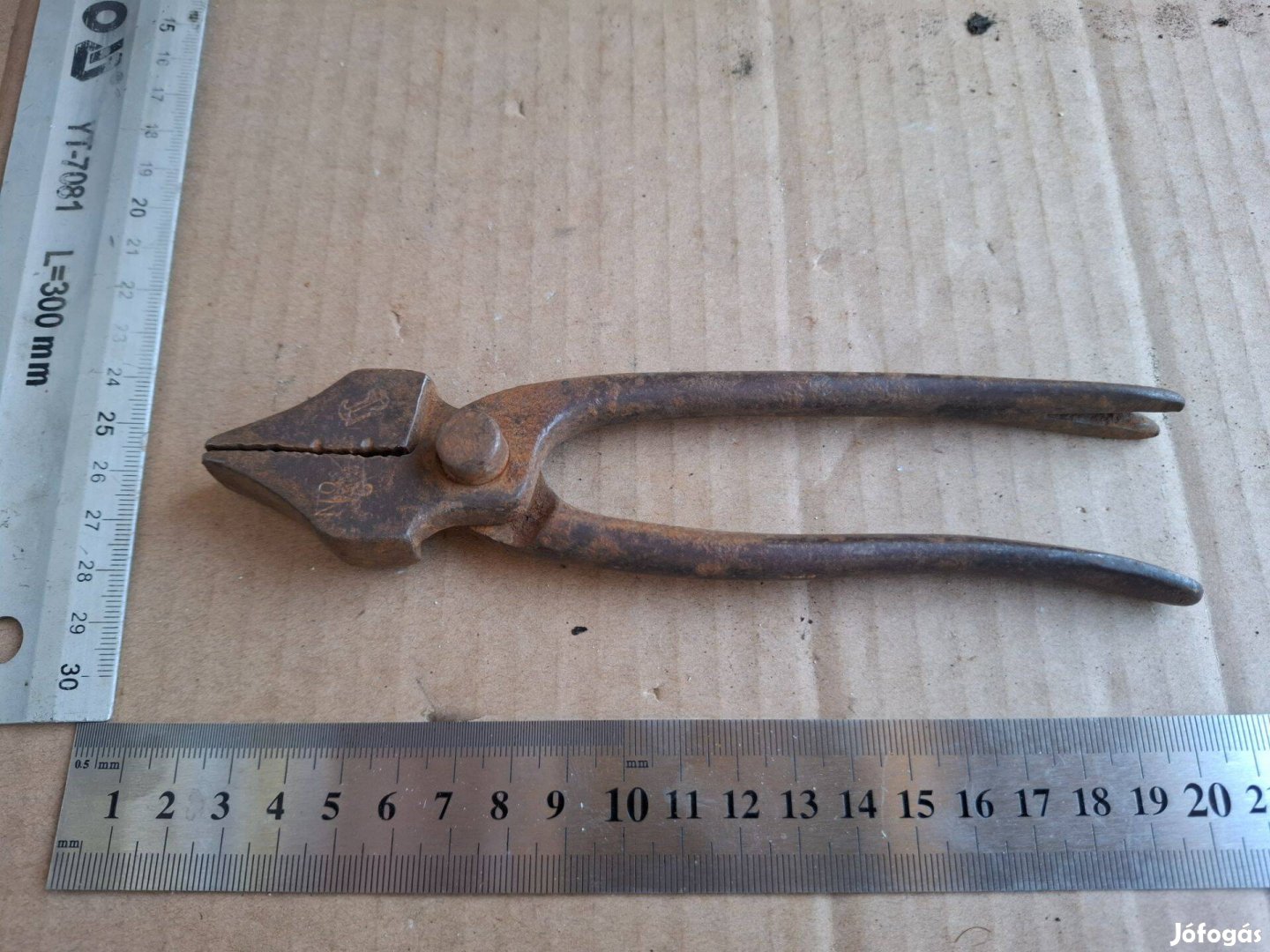 Cipészfogó eladó