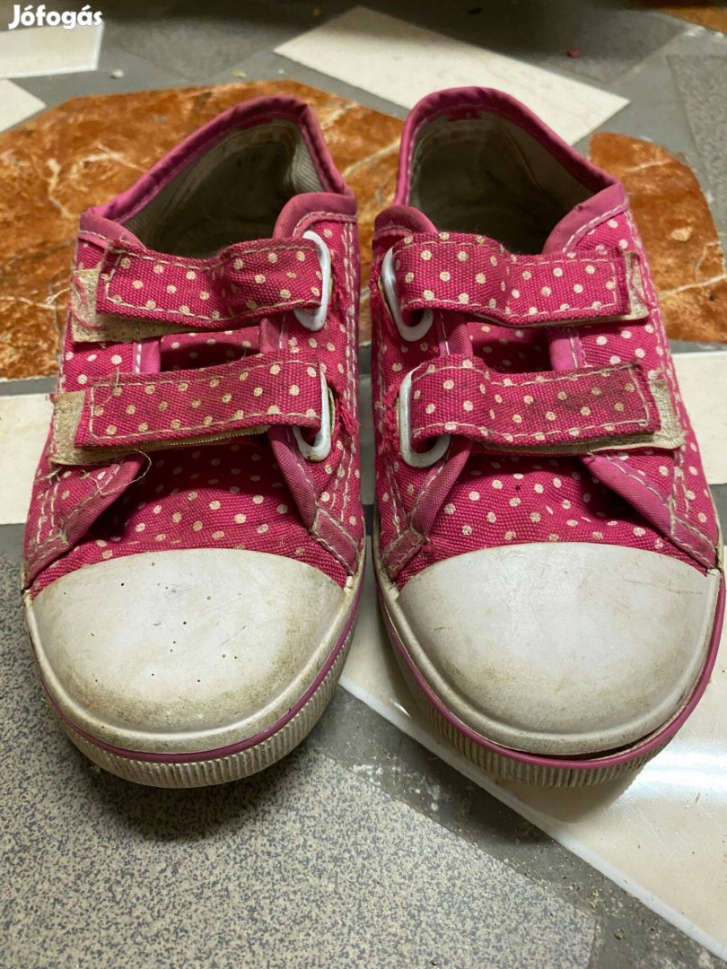 Cipő tépőzáras piros pöttyös 28-as méret kislány