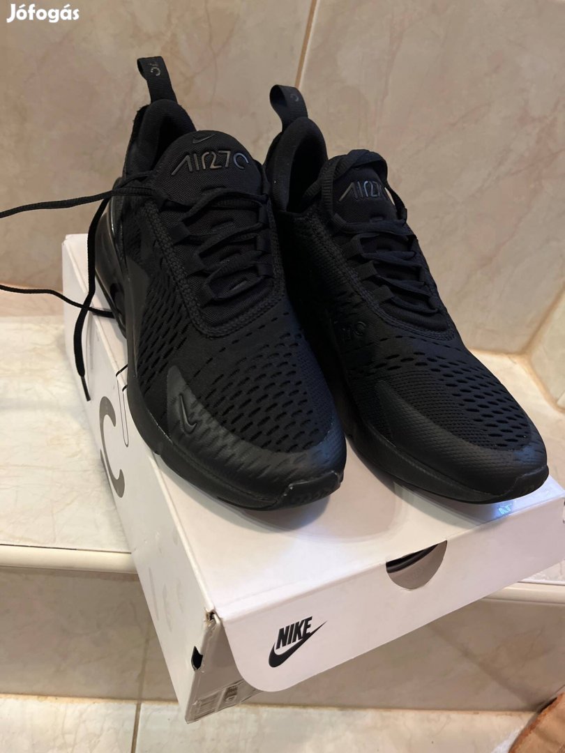 Cipő új, airmax270, fekete, 42,5 méretű, fél áron eladó