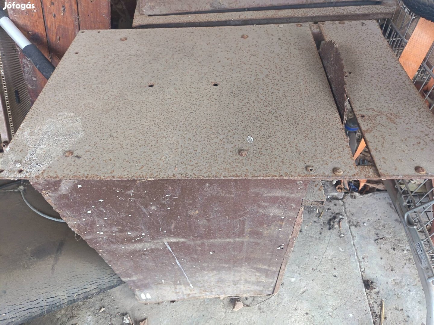 Cirkula váz lappal motor nélkül