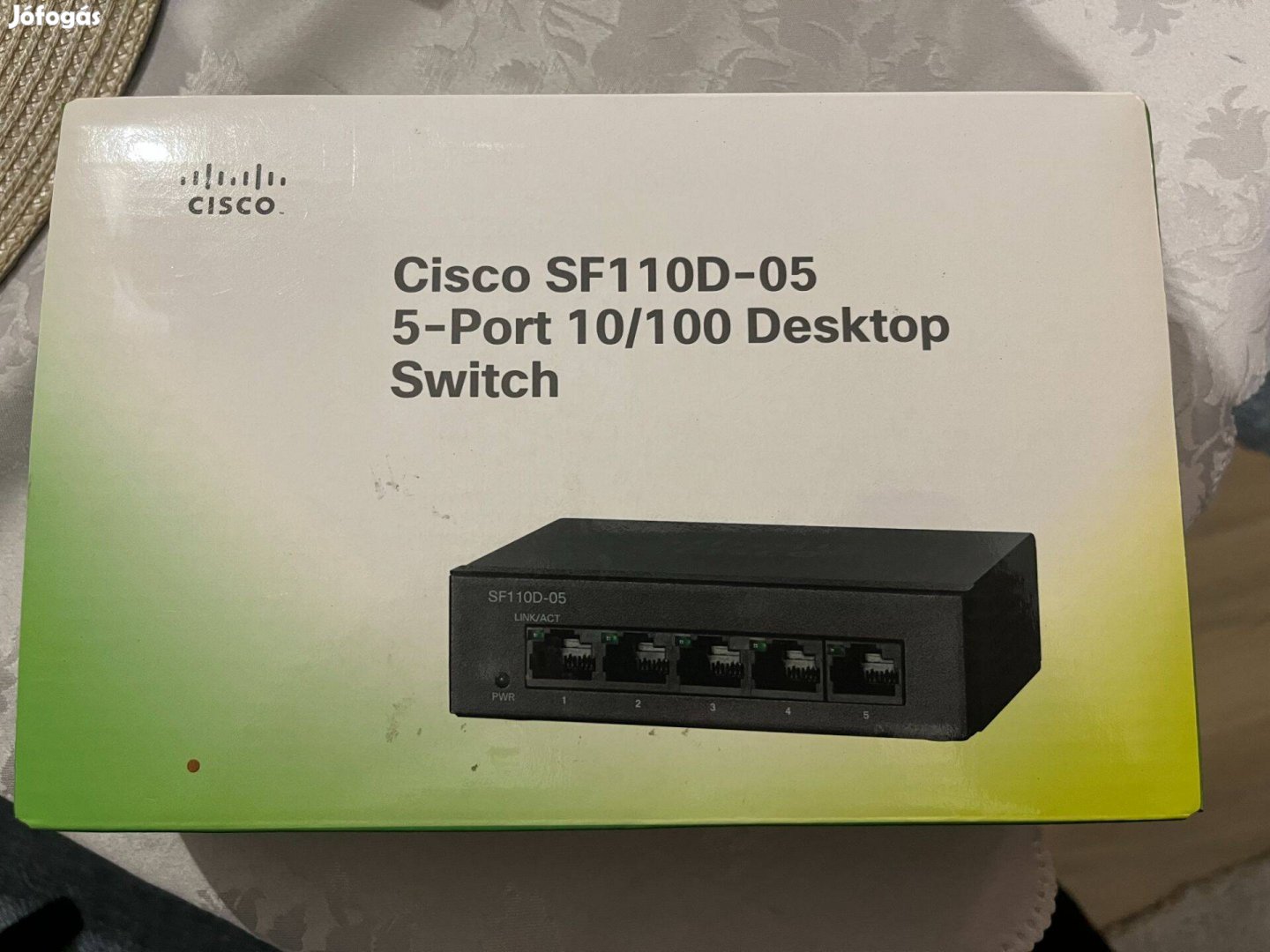 Cisco SF110D-05 5-port 10/100 desktop swtich