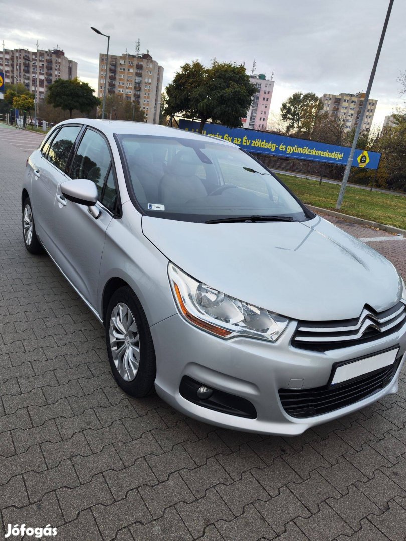 Citeoen C4 Jó Álapotú Navigácioval Garázsban tartott Füstmentes