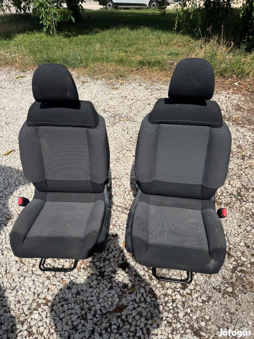 Citroën C3 III Citroen C3 Aircross belső első ülés