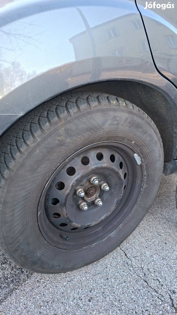 Citroën C-Crosser / Peugeot 4007 / Mitsubishi Outlander 16 felni+gumi