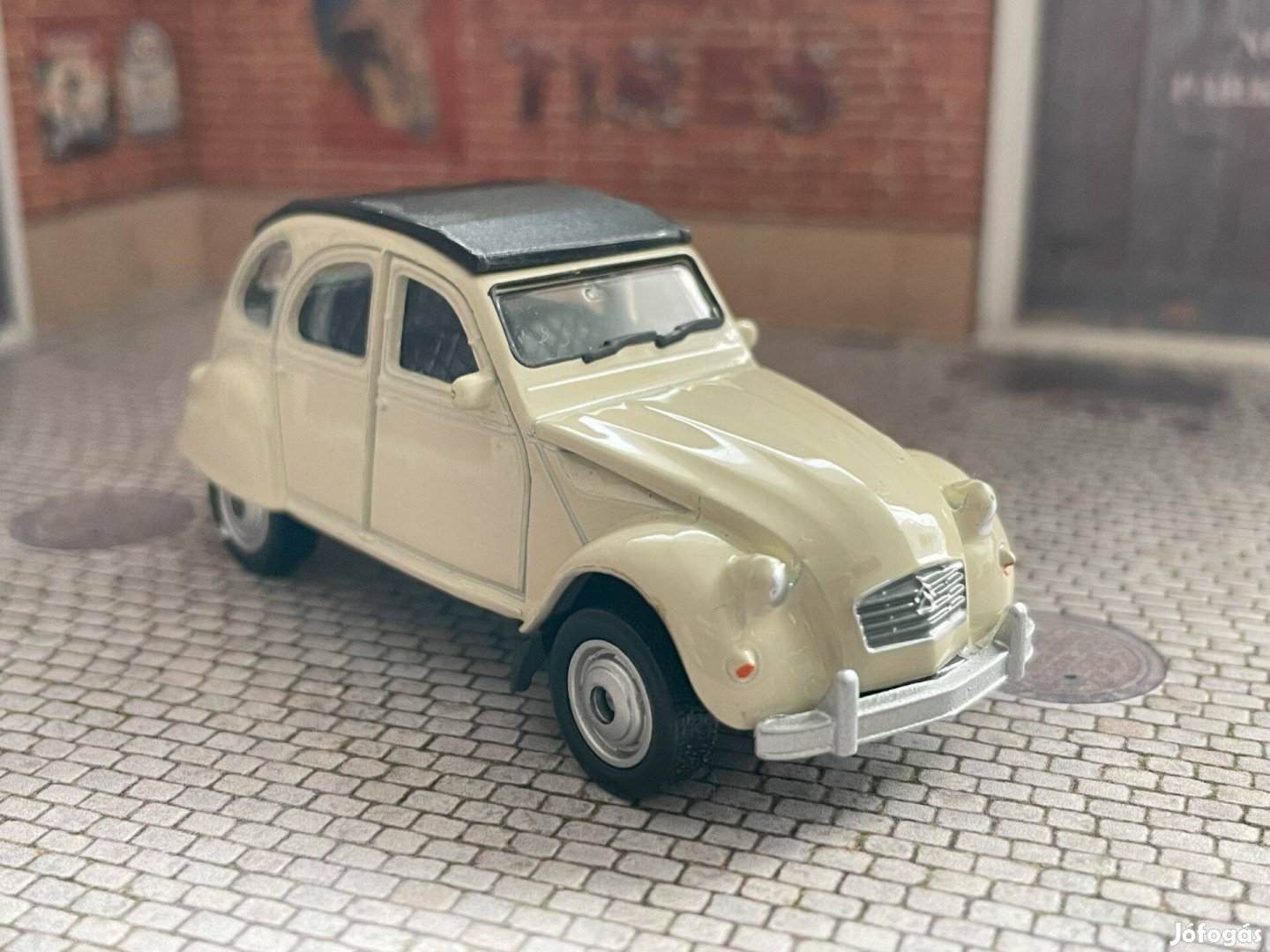 Citroen 2 CV modell autó - Welly 1:64 méret