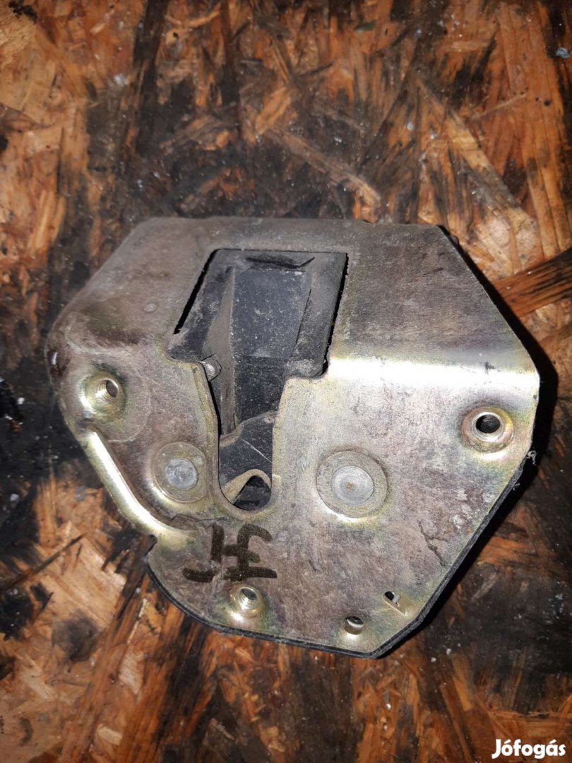 Citroen Berlingo 02-08 Jobb Tolóajtó Zárszerkezet
