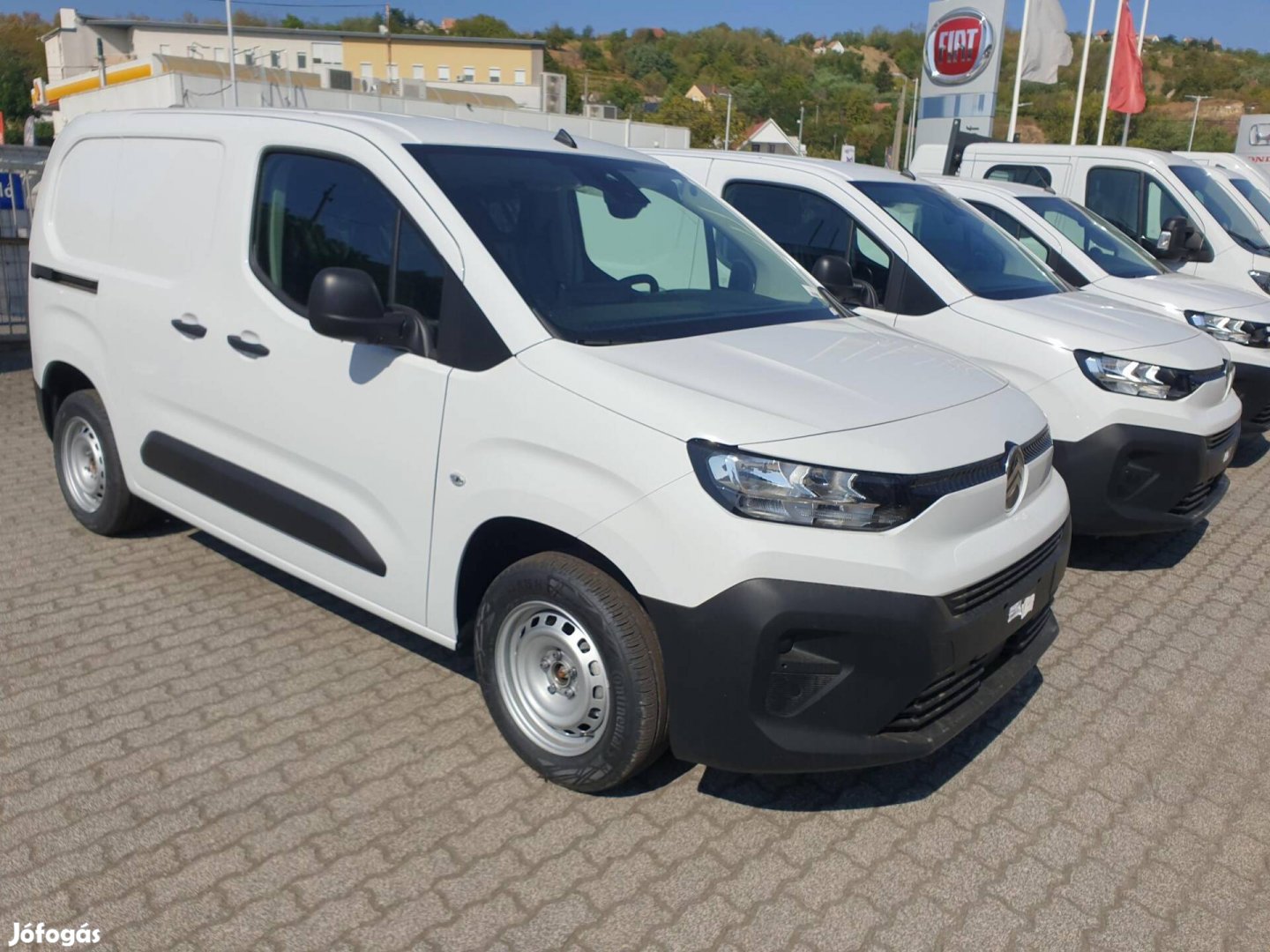 Citroen Berlingo 1.5 Bluehdi 100 M (3 személyes )