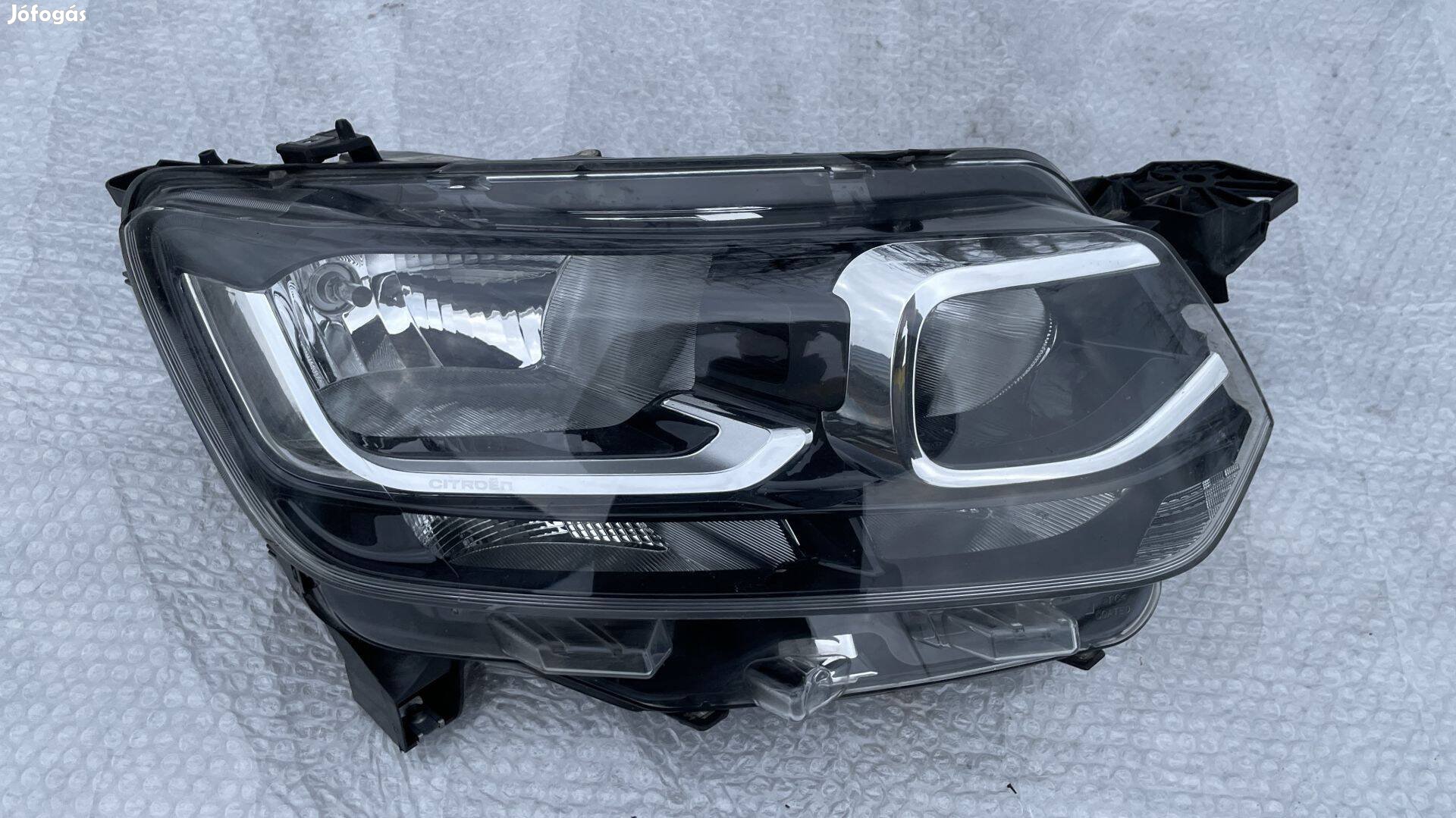 Citroen Berlingo 3 Jobb első fényszóró 9816824780 90146120