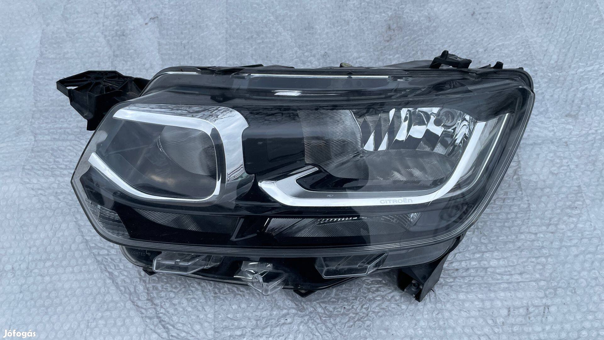 Citroen Berlingo III 3 bal első fényszóró 90146119 9816824880