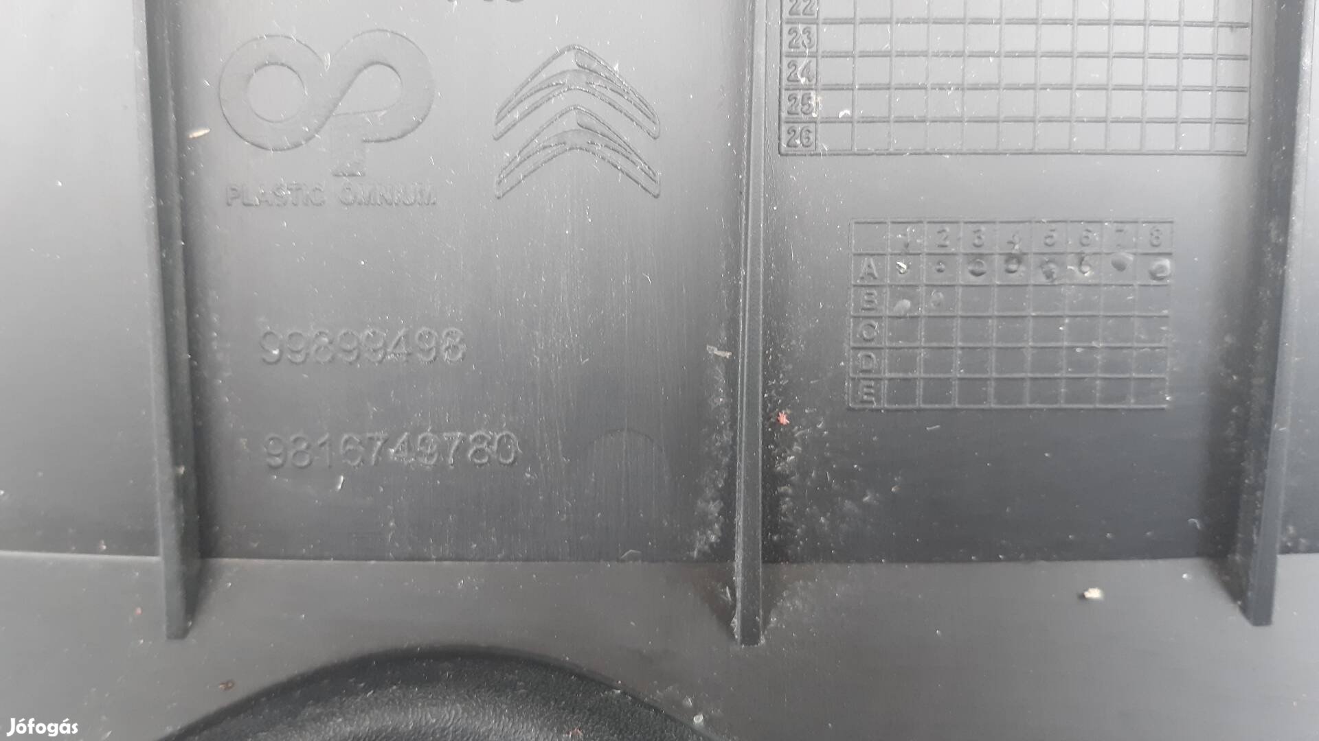 Citroen Berlingo diszrács 