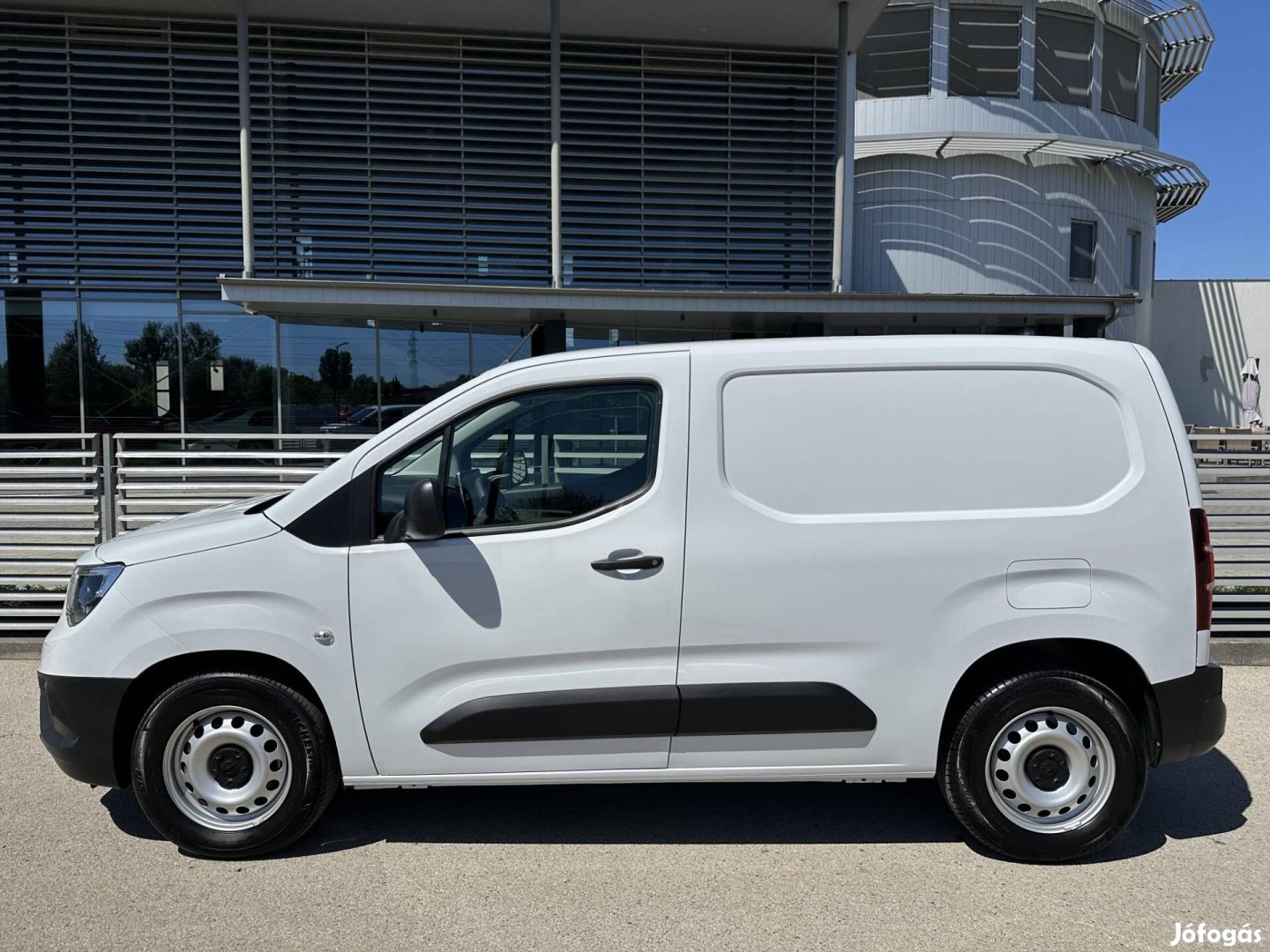 Citroen Berlingo e-Berlingo 50kWh Club M (Autom...