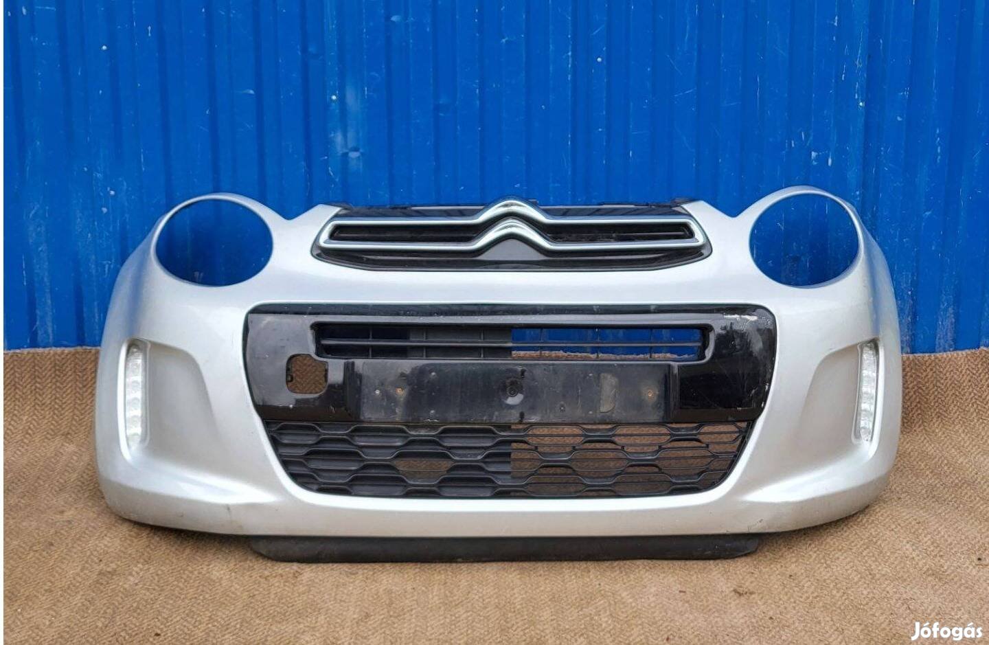 Citroen C1 2 2014- gyári 52119OH160 első lökhárító LED menetfény