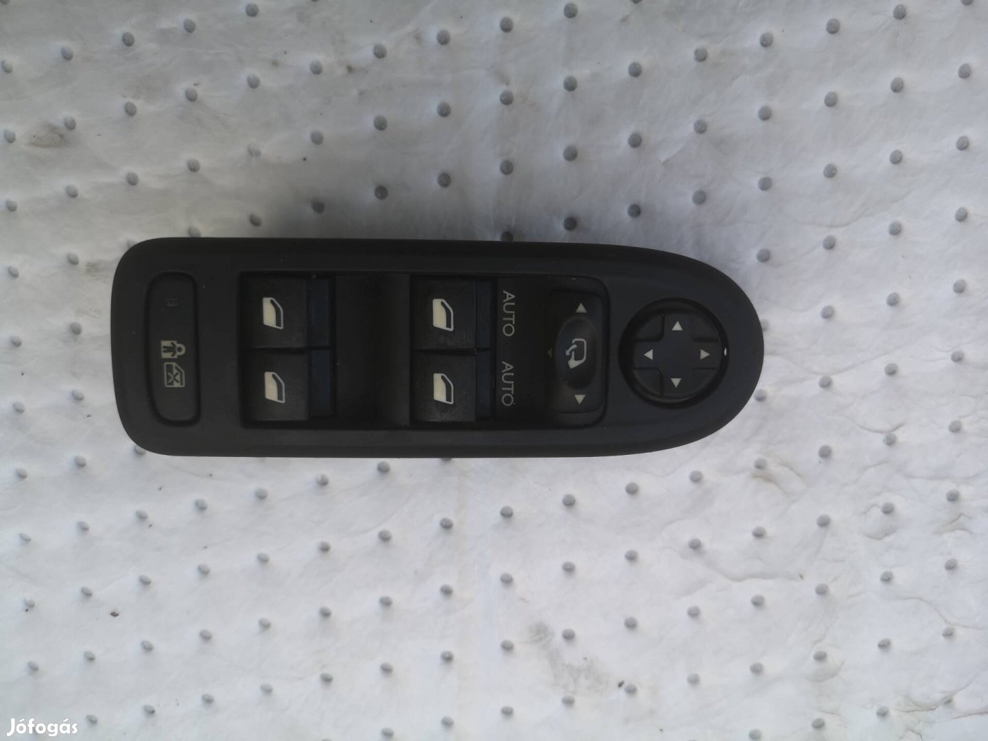 Citroen C3 II ablakemelő kapcsoló 96652236 xt