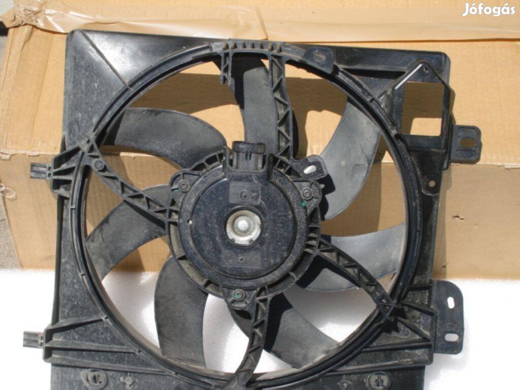 Citroen C3 Peugeot Ventilátor keret+motor GMV100 CEM00
