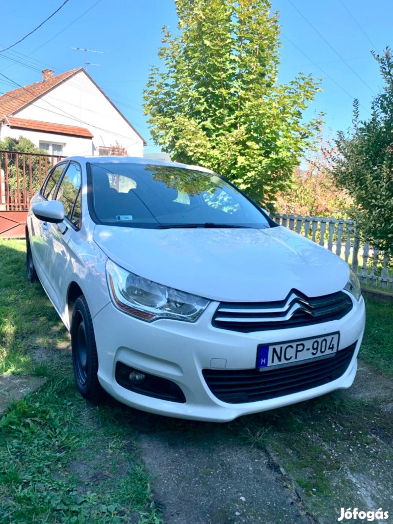 Citroen C4 1.4 kitűnő állapotban, kevés kilométerrel eladó!