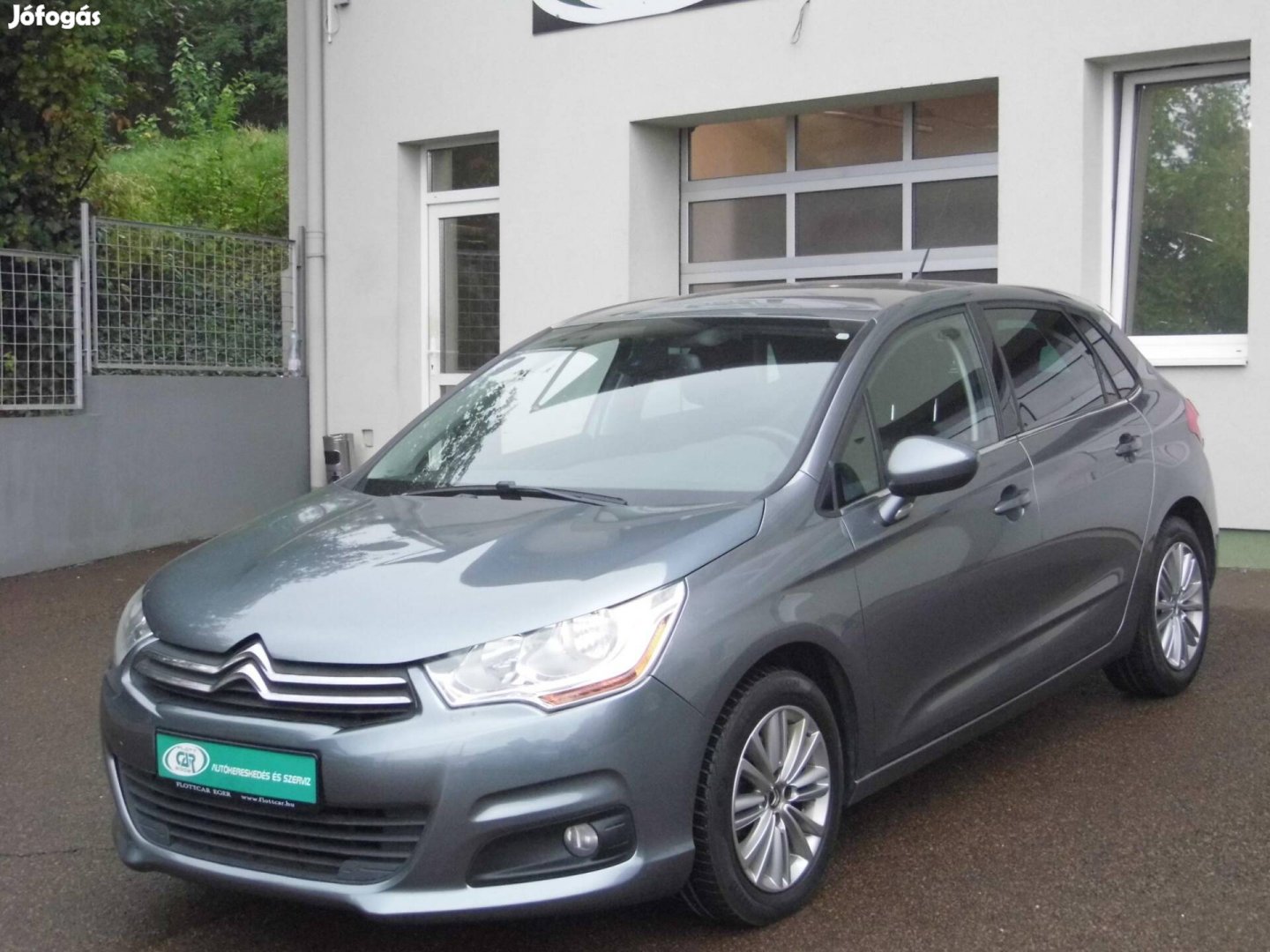 Citroen C4 1.6 VTi Exclusive Szervizkönyv-Tempo...