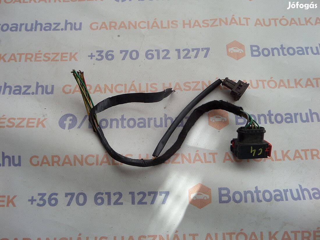 Citroen C4 Coupe Eladó gyári, első lámpa csatlakozó kábellel
