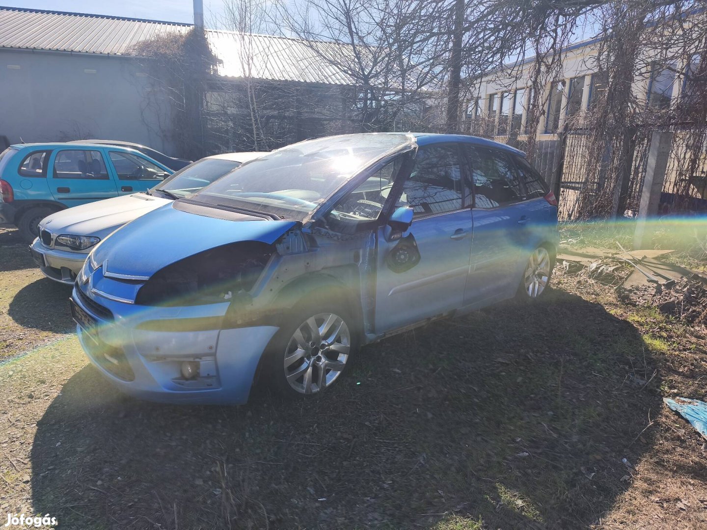 Citroen C4 Picasso 1.6hdi maradék alkatrészek