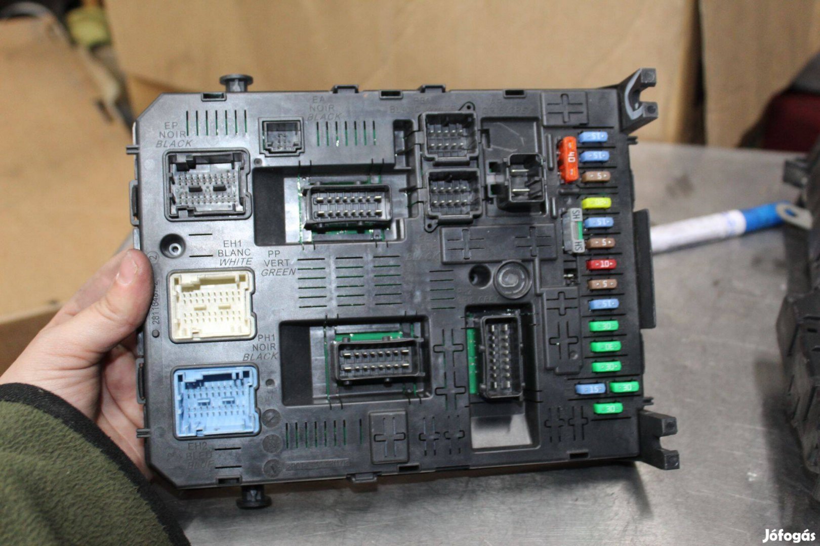Citroen C4 Picasso 2006-2010 1.6HDI biztosíték tábla 9664058780