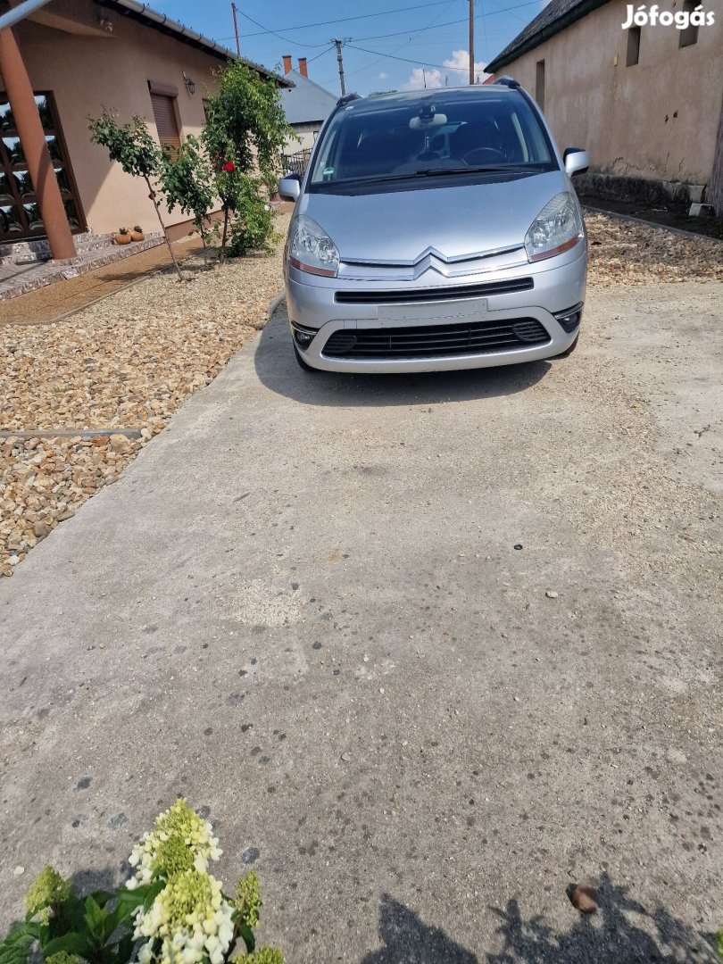 Citroen C4 Picasso,7szemely ,2liter,szivo benzin,automata.