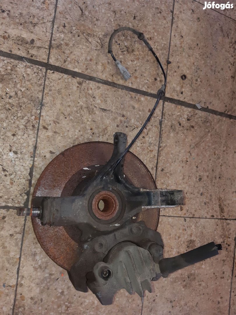 Citroen C4 Picasso Bal Első Csonkállvány Kerékaggyal