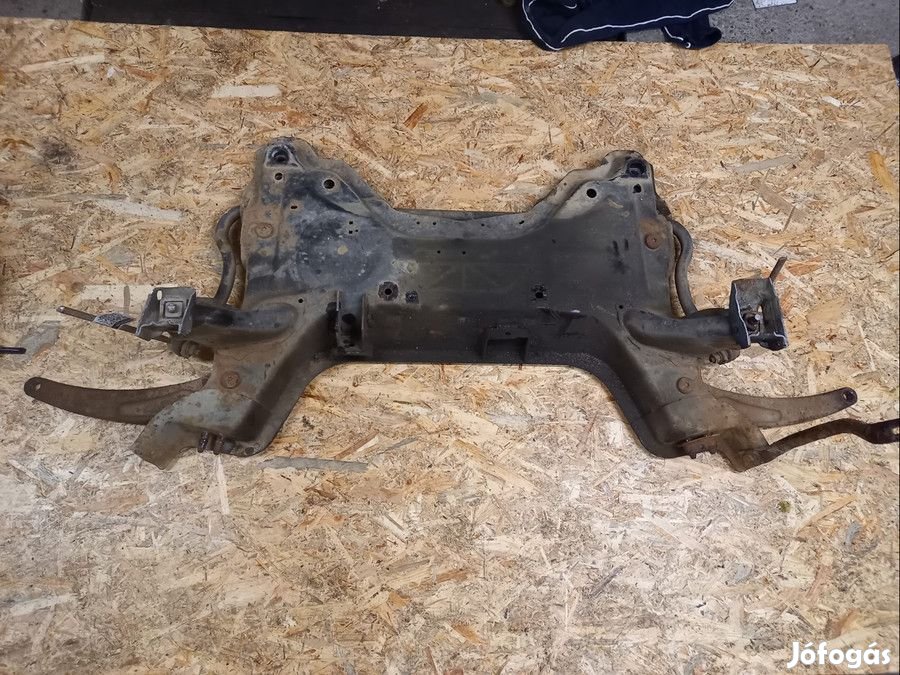 Citroen C4 2004-2010 Első Bölcső