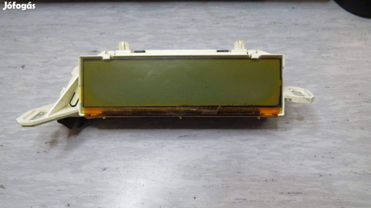 Citroen C4 fordulatszámmérő LCD kijelző
