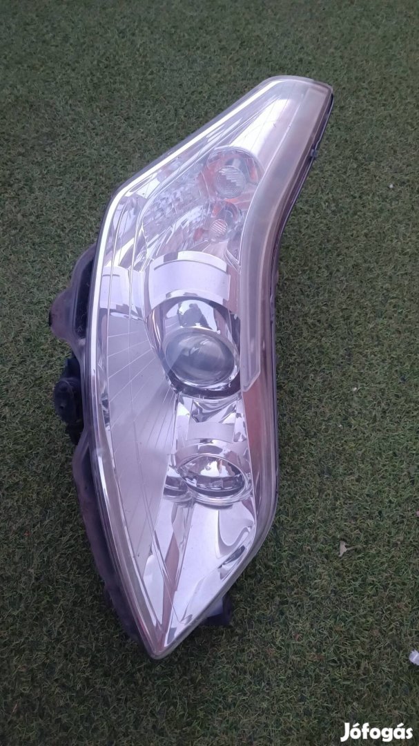 Citroen C4 gyári bontott jobb első xenon fényszóró lámpa
