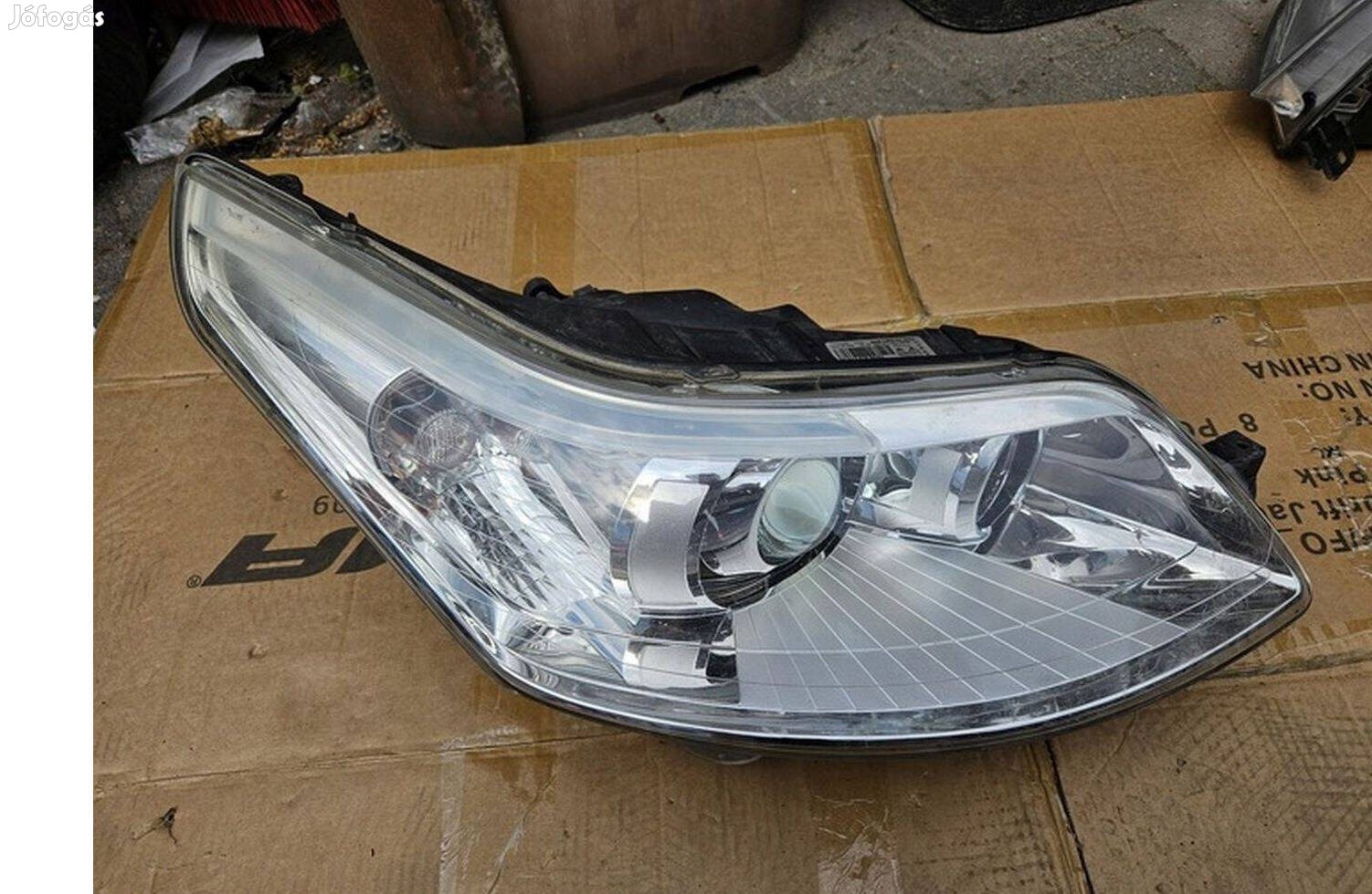 Citroen C4 jobb első Xenon fényszóró lámpa