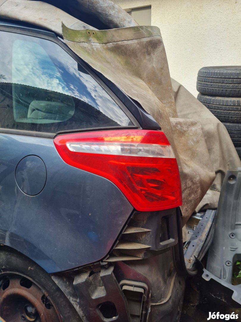 Citroen C4 picasso bal-jobb hátsó lámpa komplett