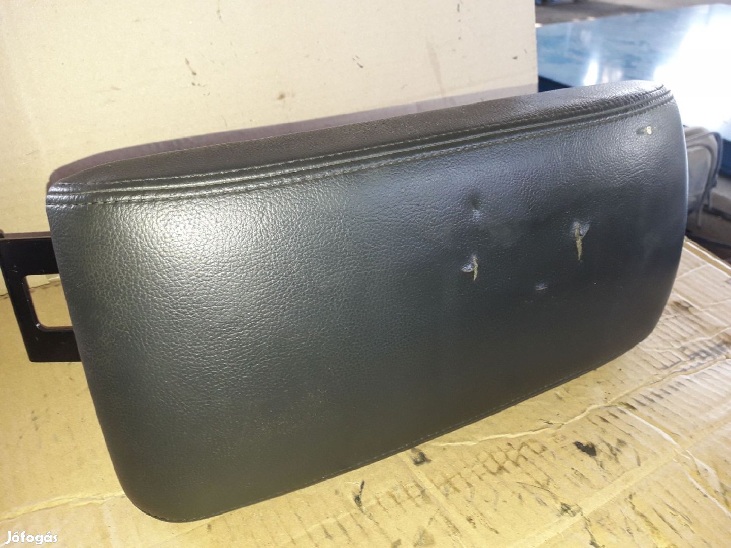 Citroen C5 08- Könyöklő