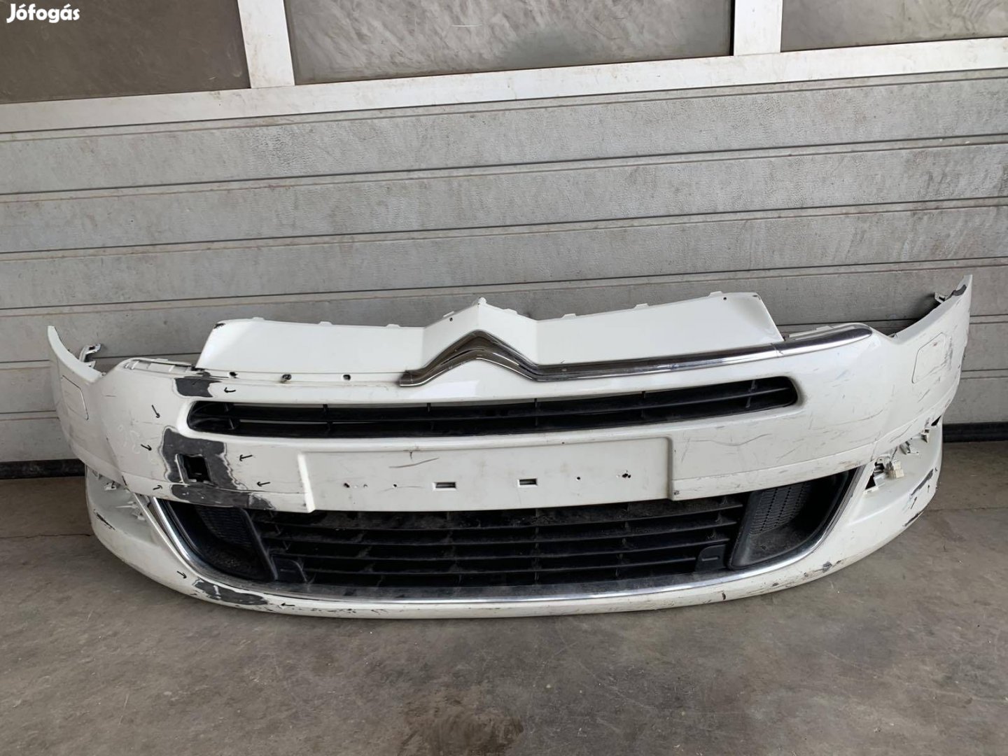 Citroen C5 3.gen RD első lökhárító lökő 2008-2015 9681052477