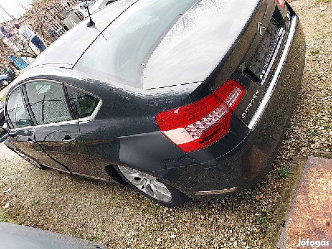 Citroen C5 X7 felni alufelni hátsó lámpa csomagtér ajtó