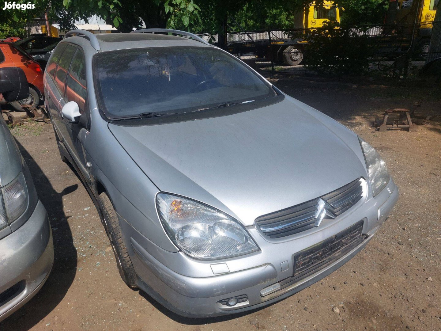 Citroen C5 kombi karosszéria elemei szürke