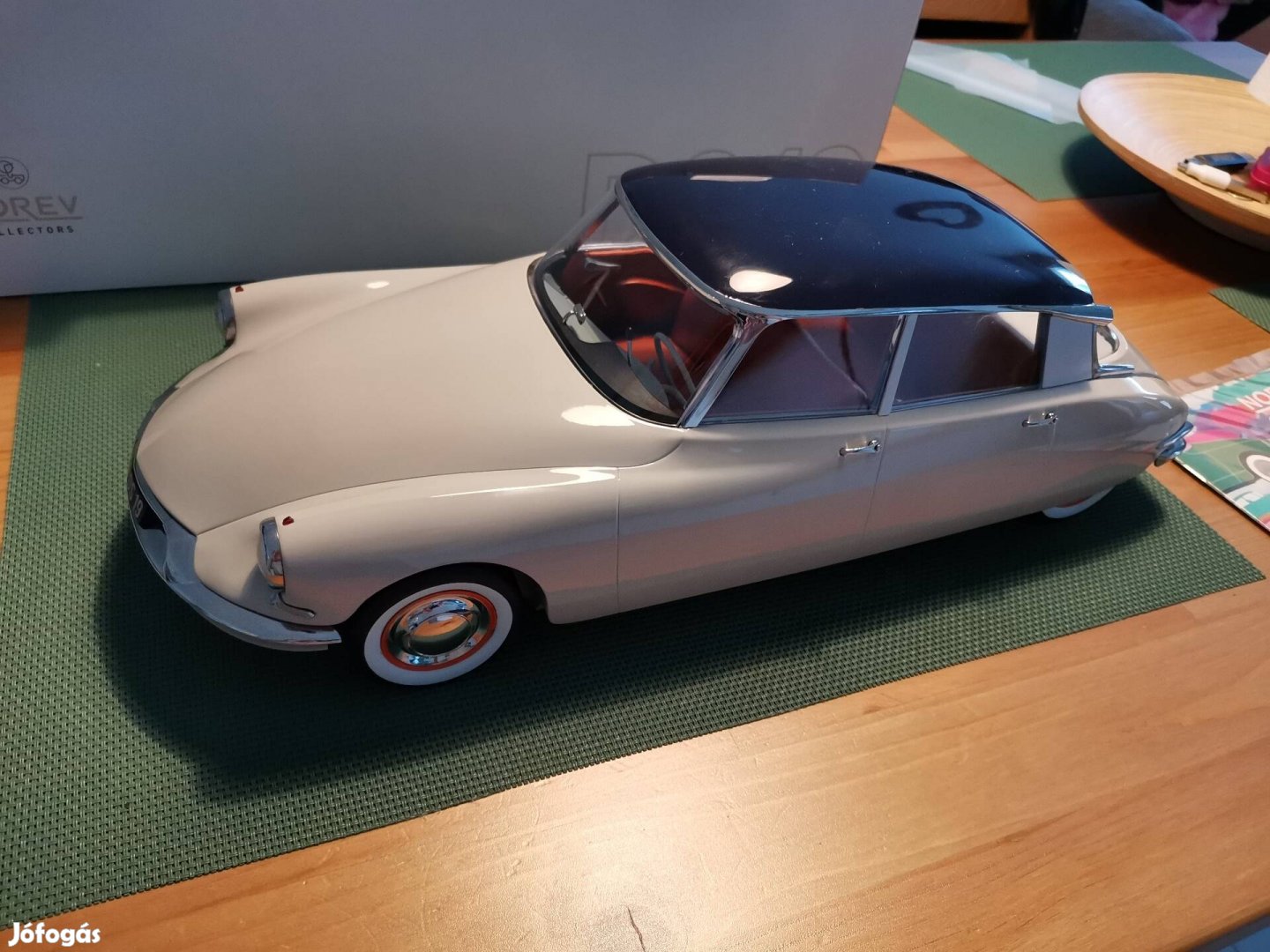 Citroen Ds 19 - 1959 - Világosszürke / Szürke - Norev 1:12 modell