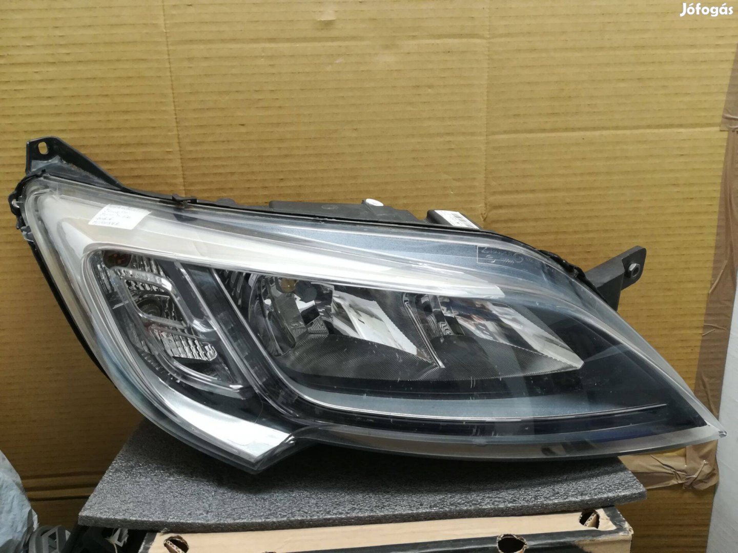 Citroen/Fiat/Peugeot fényszóró jobb 2014 -> (H7,H7) LED DRL