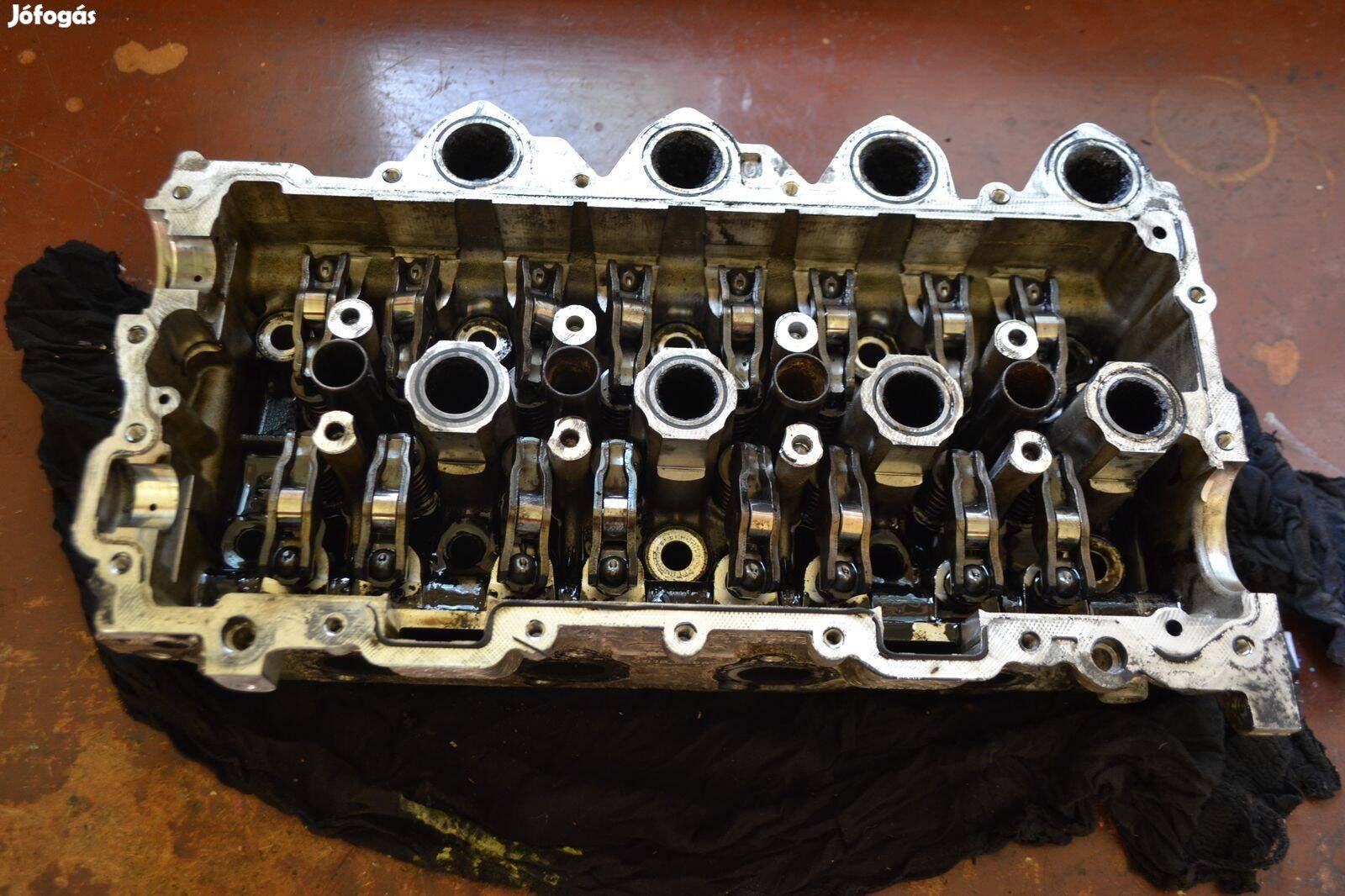 Citroen Peugeot 1.6 HDi Ford TDCi, Mazda Volvo hengerfej 9655911480