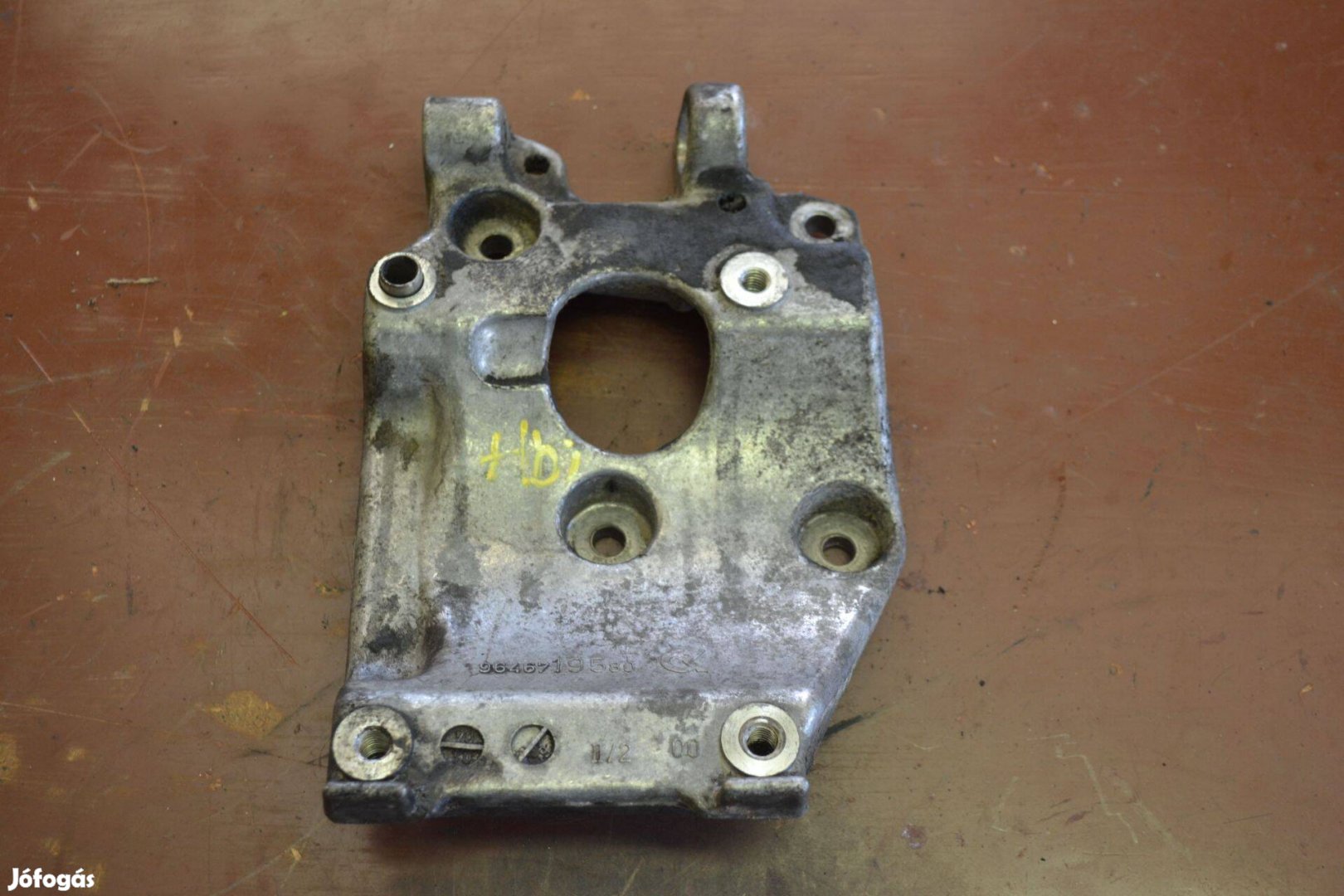 Citroen Peugeot 1.6 HDi Ford Tdci klímakompresszor tartóbak 9646719580