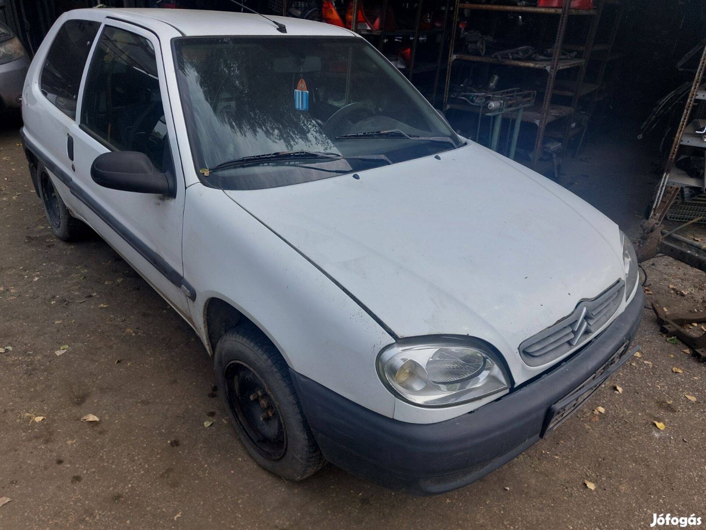 Citroen Saxo karosszéria elemei fehér