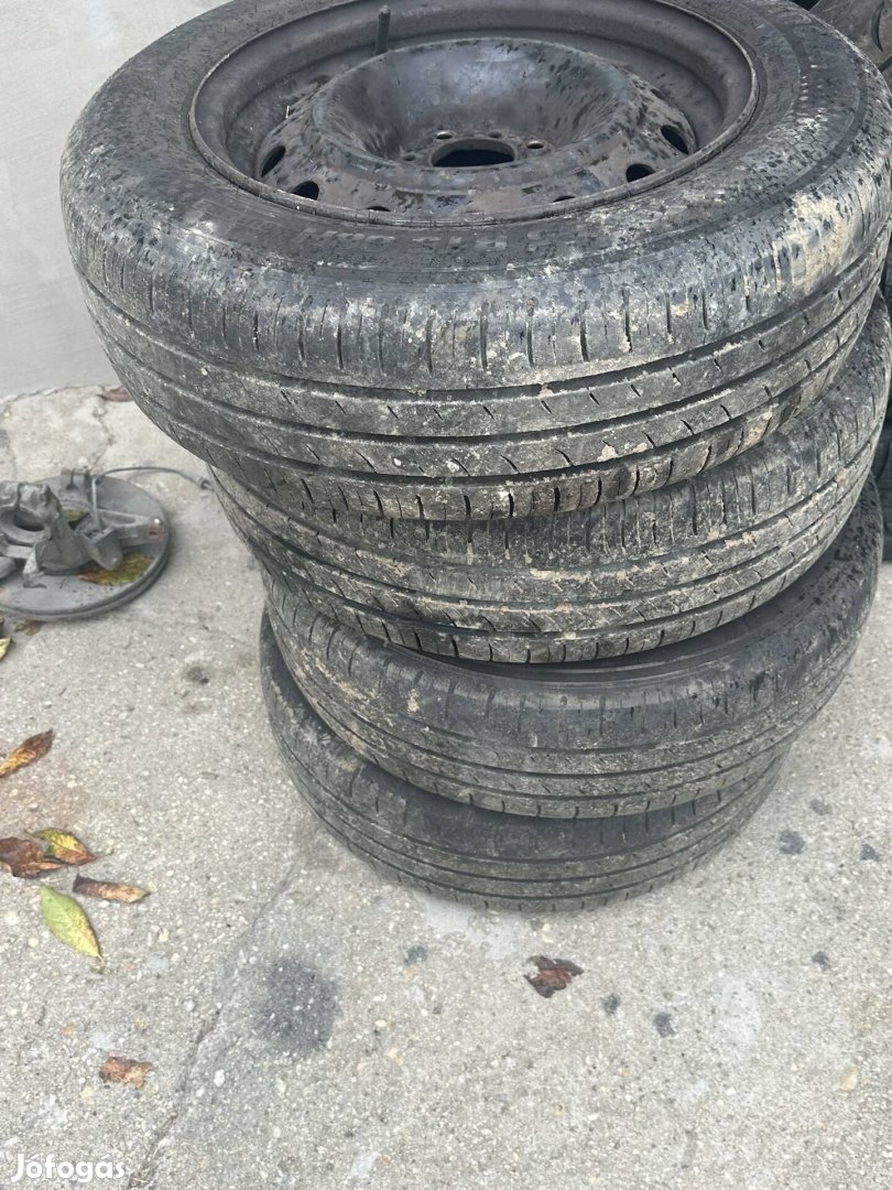 Citroen Xsara 15 colos 4x108 et 18 lemezfelni garnitúra eladó 