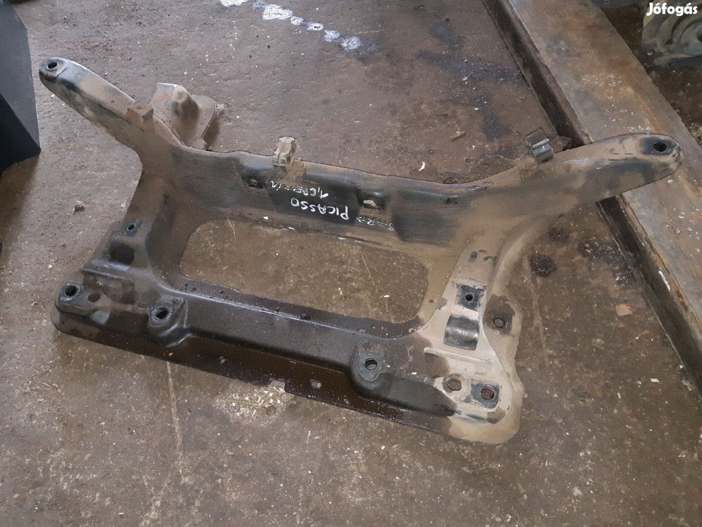 Citroen Xsara Picasso Első Bölcső