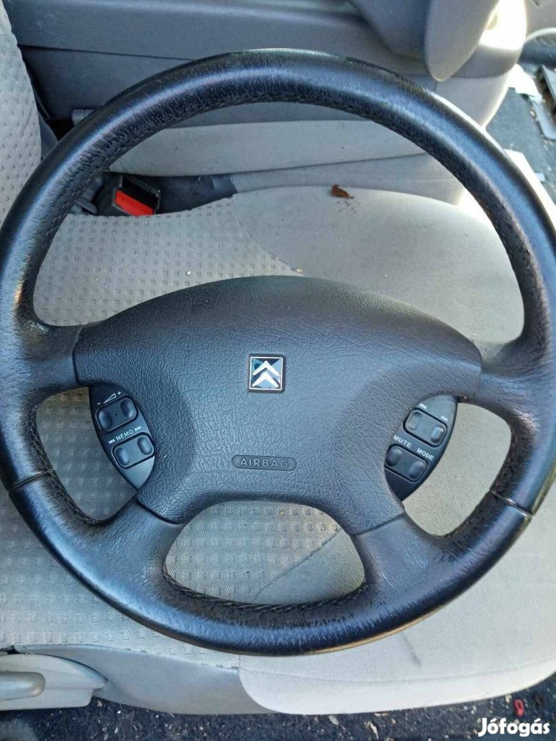 Citroen Xsara Picasso kormány 